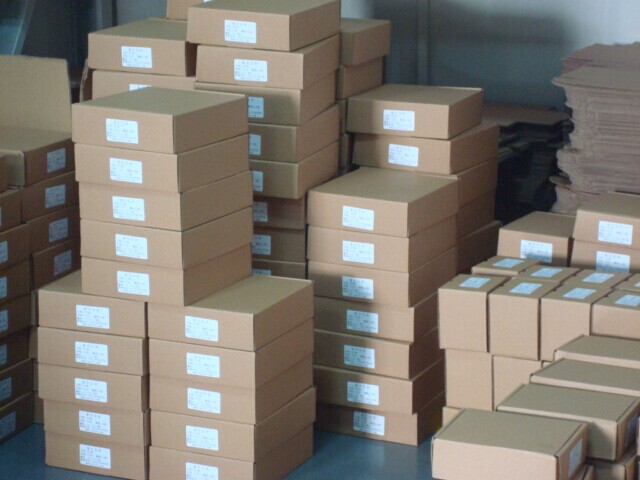 电接点压力表包装 电接点压力表包装